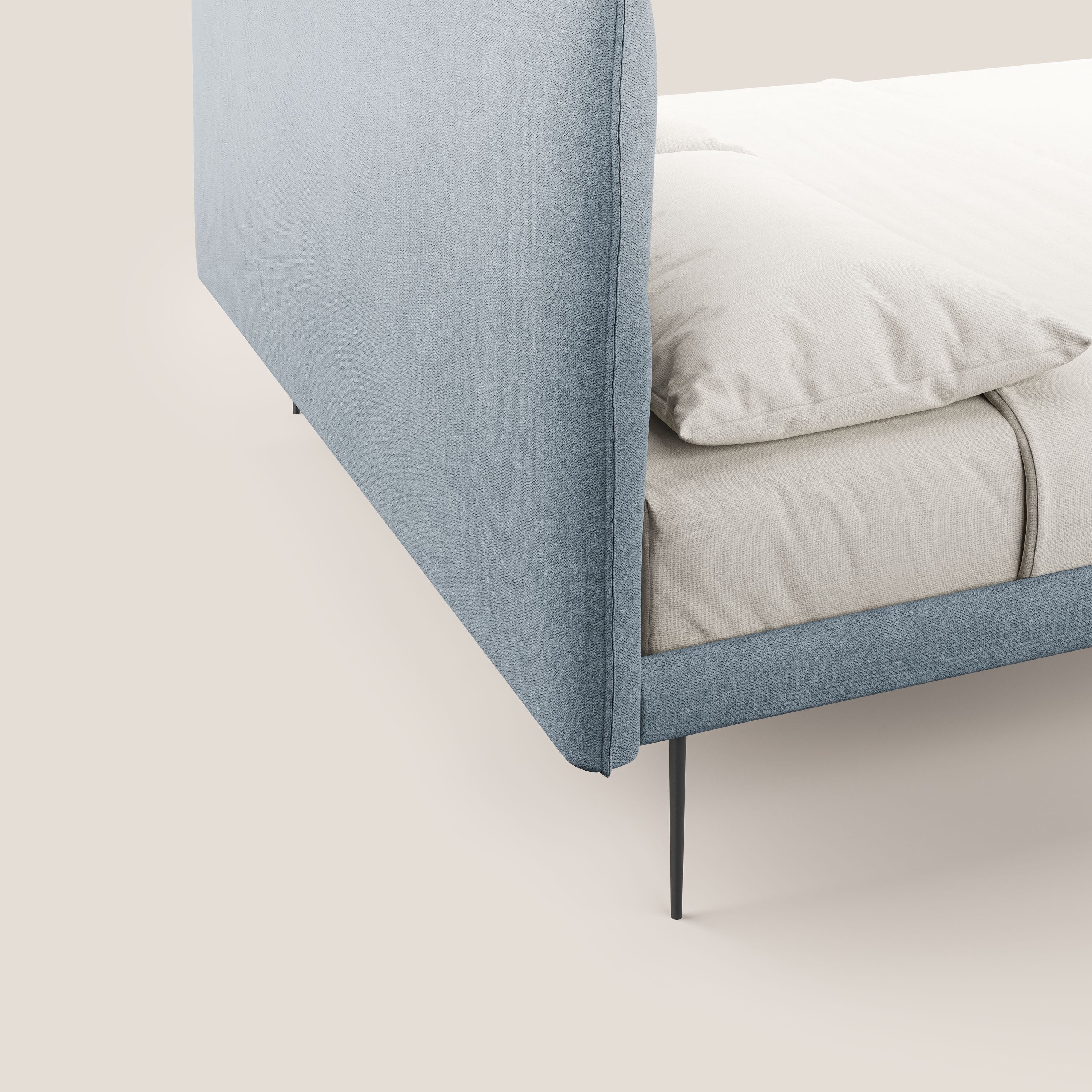 Akiko lit rembourré avec pieds hauts en métal en tissu imperméable T02 sucre glace - Image 6