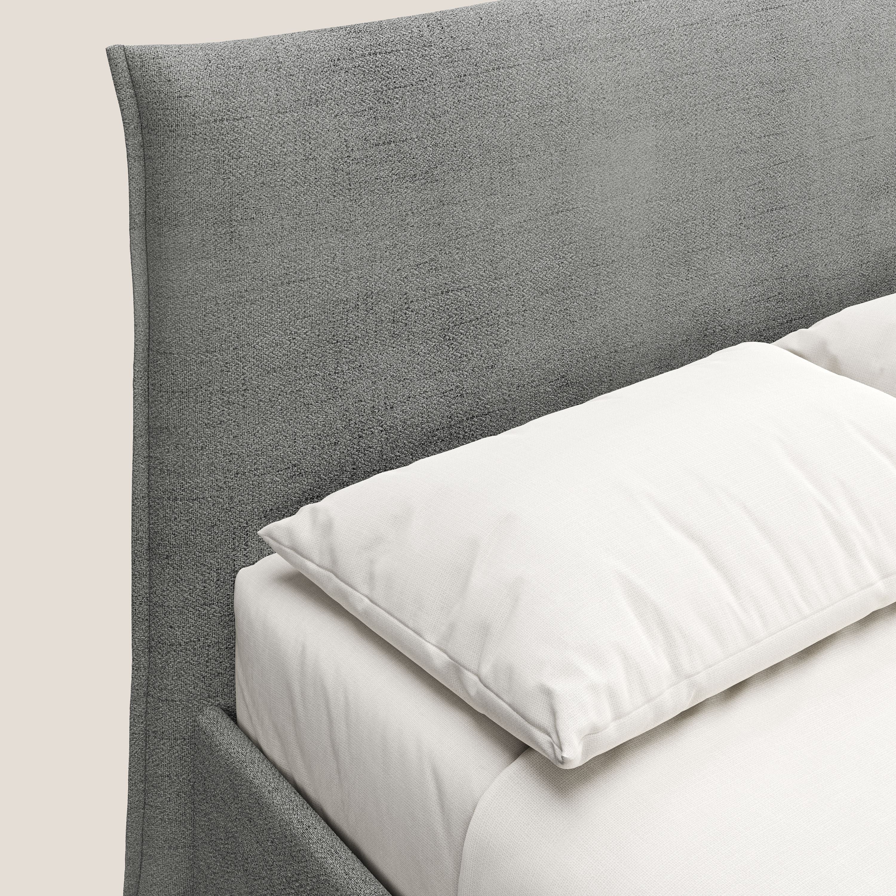 Audrey lit rembourré avec coffre déhoussable en tissu flammé imperméable T03 gris clair - Image 6
