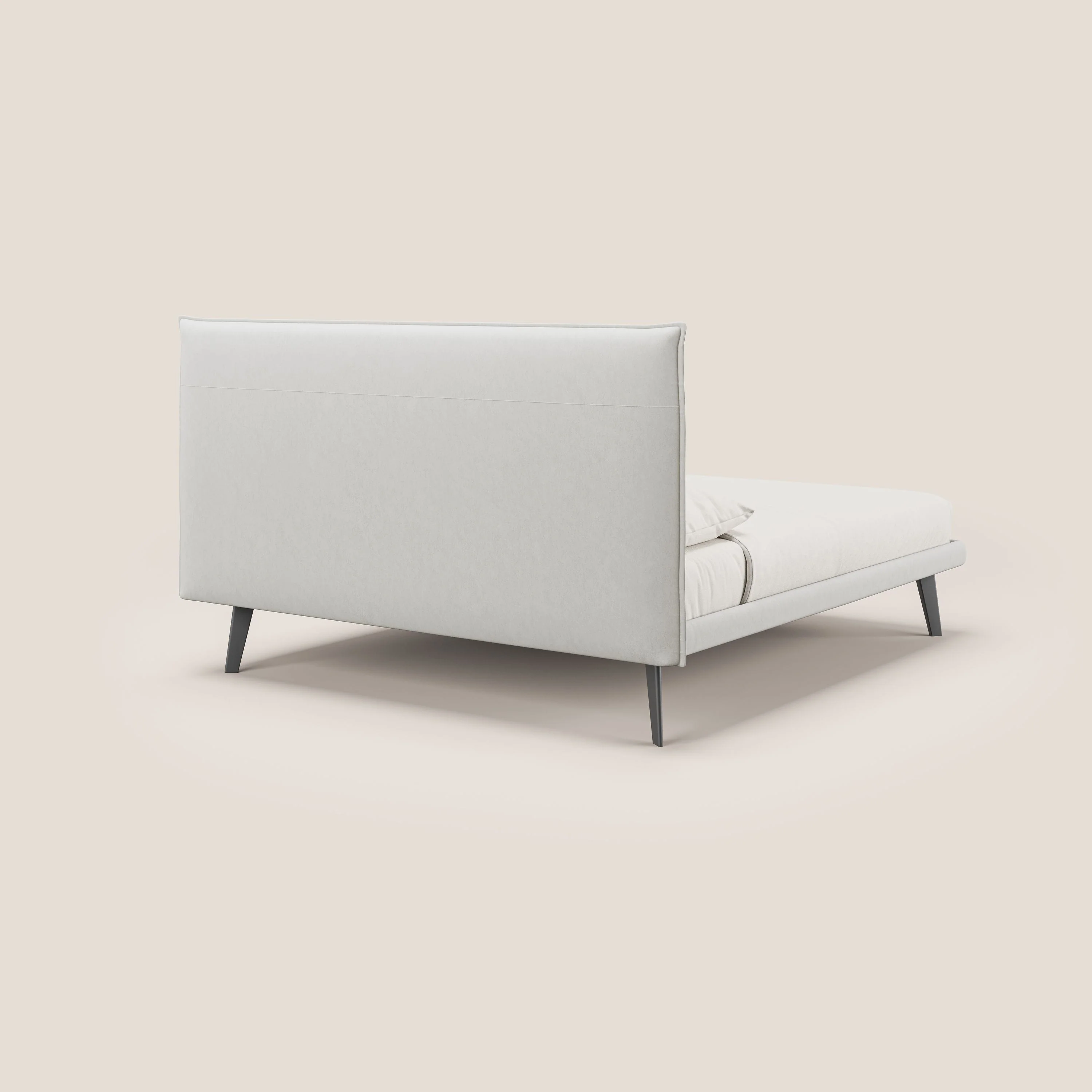 Brigitte lit avec tête de lit matelassée pieds hauts foncés et tissu imperméable T09 crème - Image 5