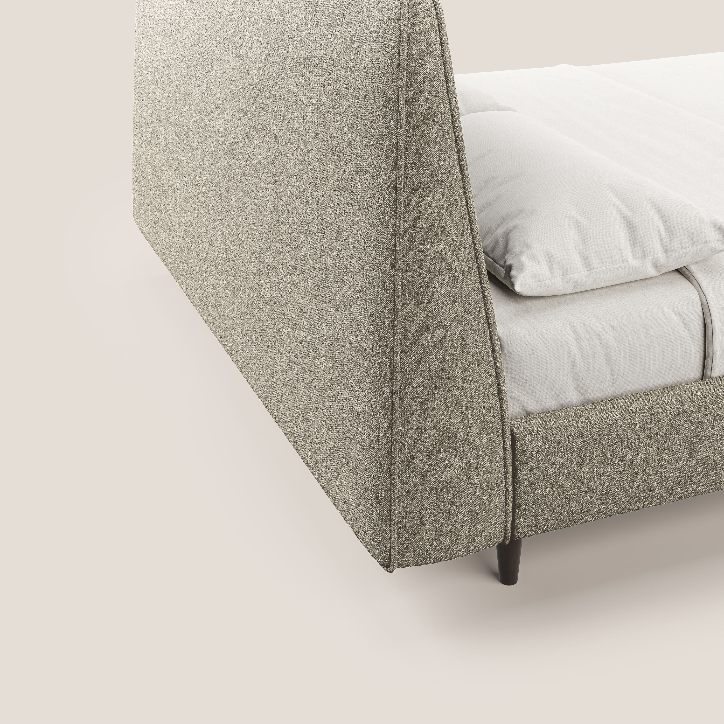 Dorotea lit rembourré avec pieds bois et tissu bouclette douce imperméable T07 beige - Image 3