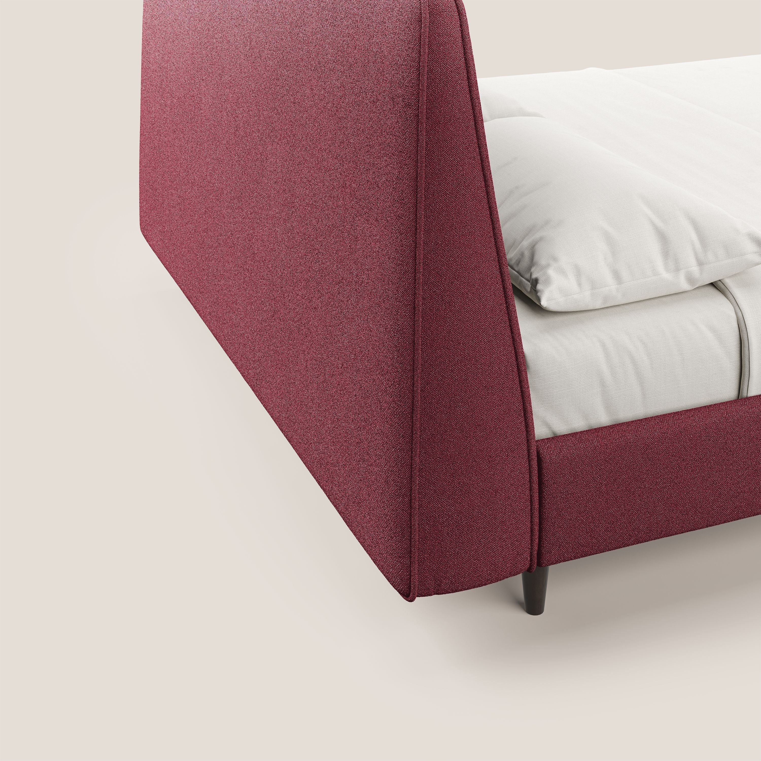 Dorotea lit rembourré avec pieds bois et tissu bouclette douce imperméable T07 rouge - Image 3