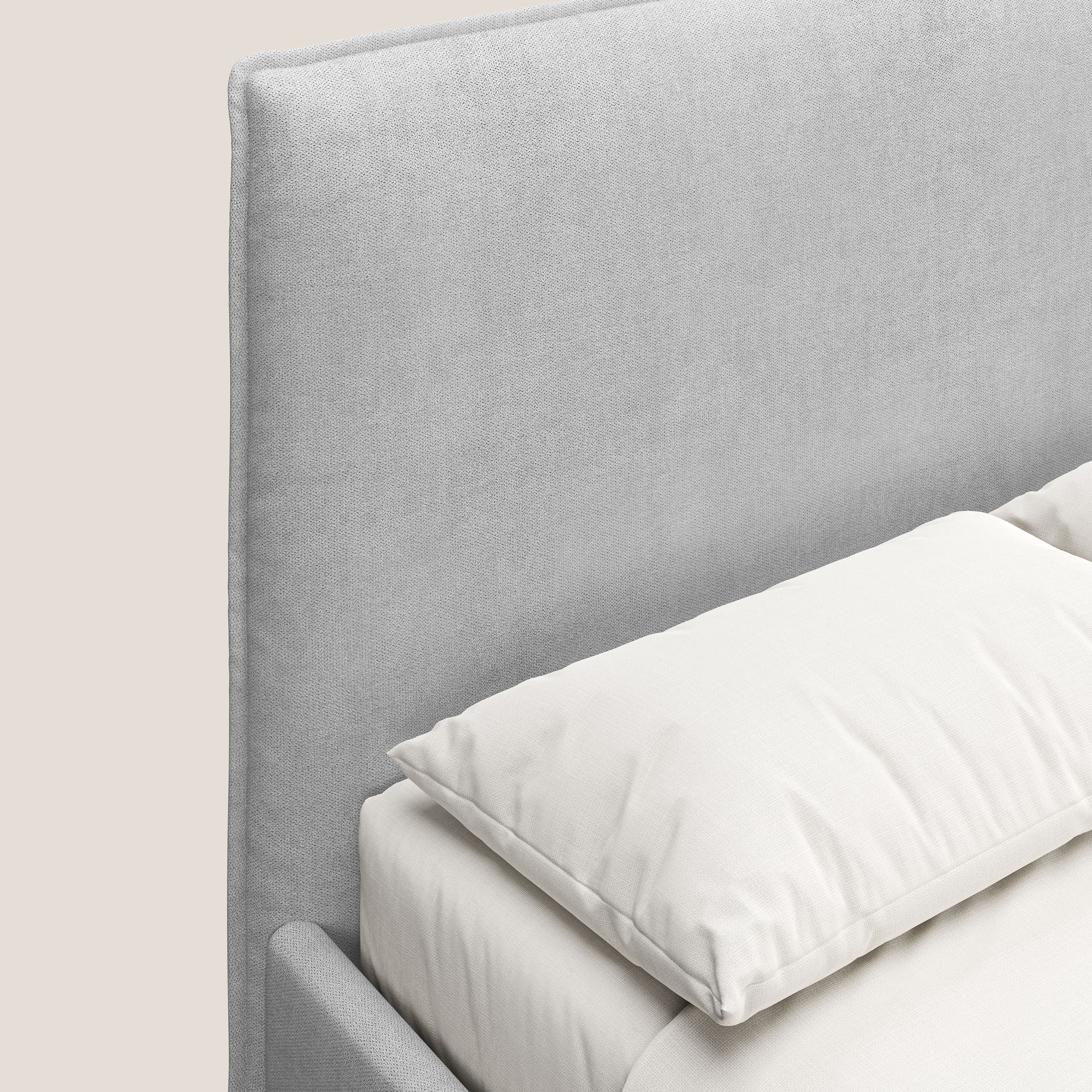 Iris lit rembourré déhoussable avec pieds noirs en tissu imperméable T02 gris clair - Image 6