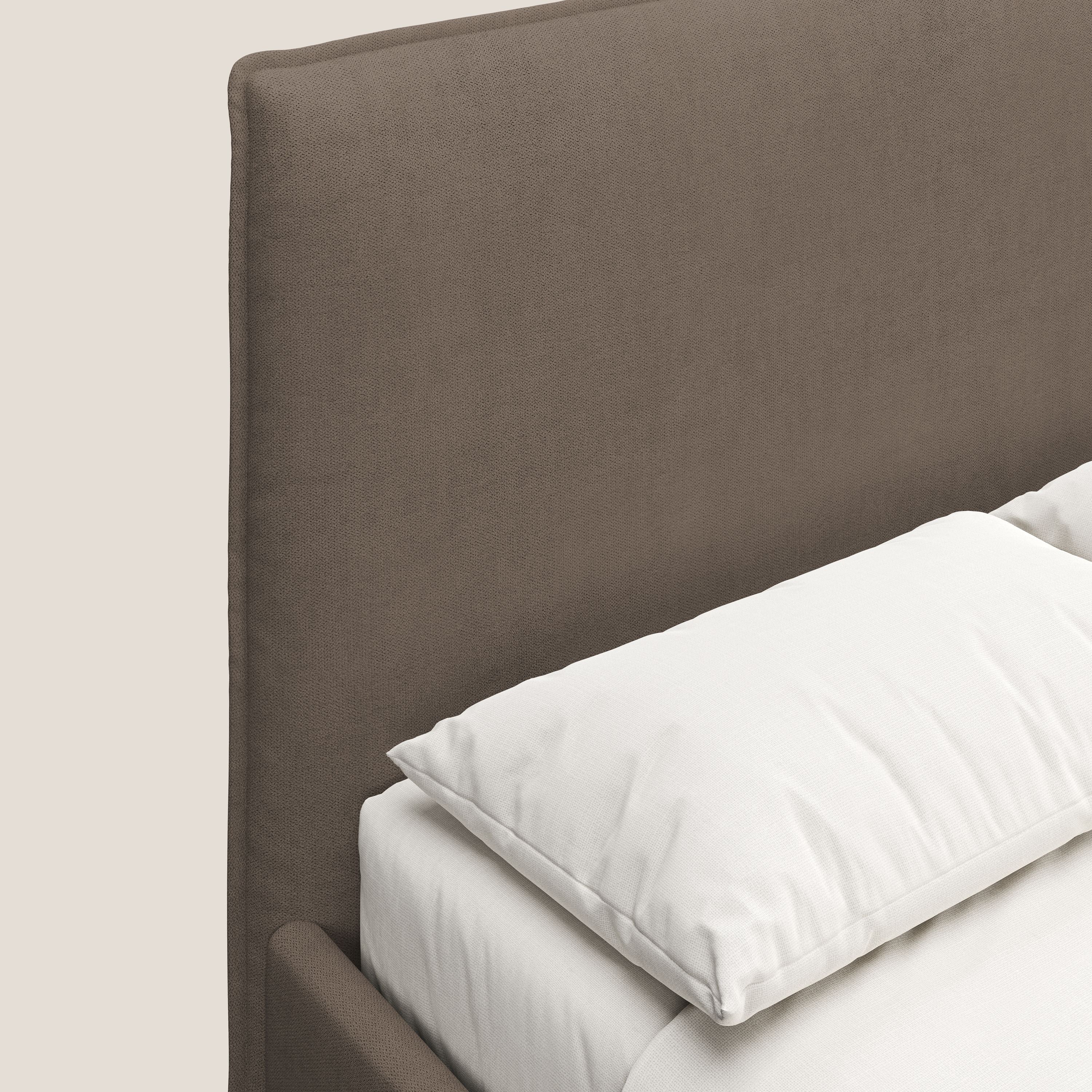 Iris lit rembourré déhoussable avec pieds noirs en tissu imperméable T02 marron - Image 6