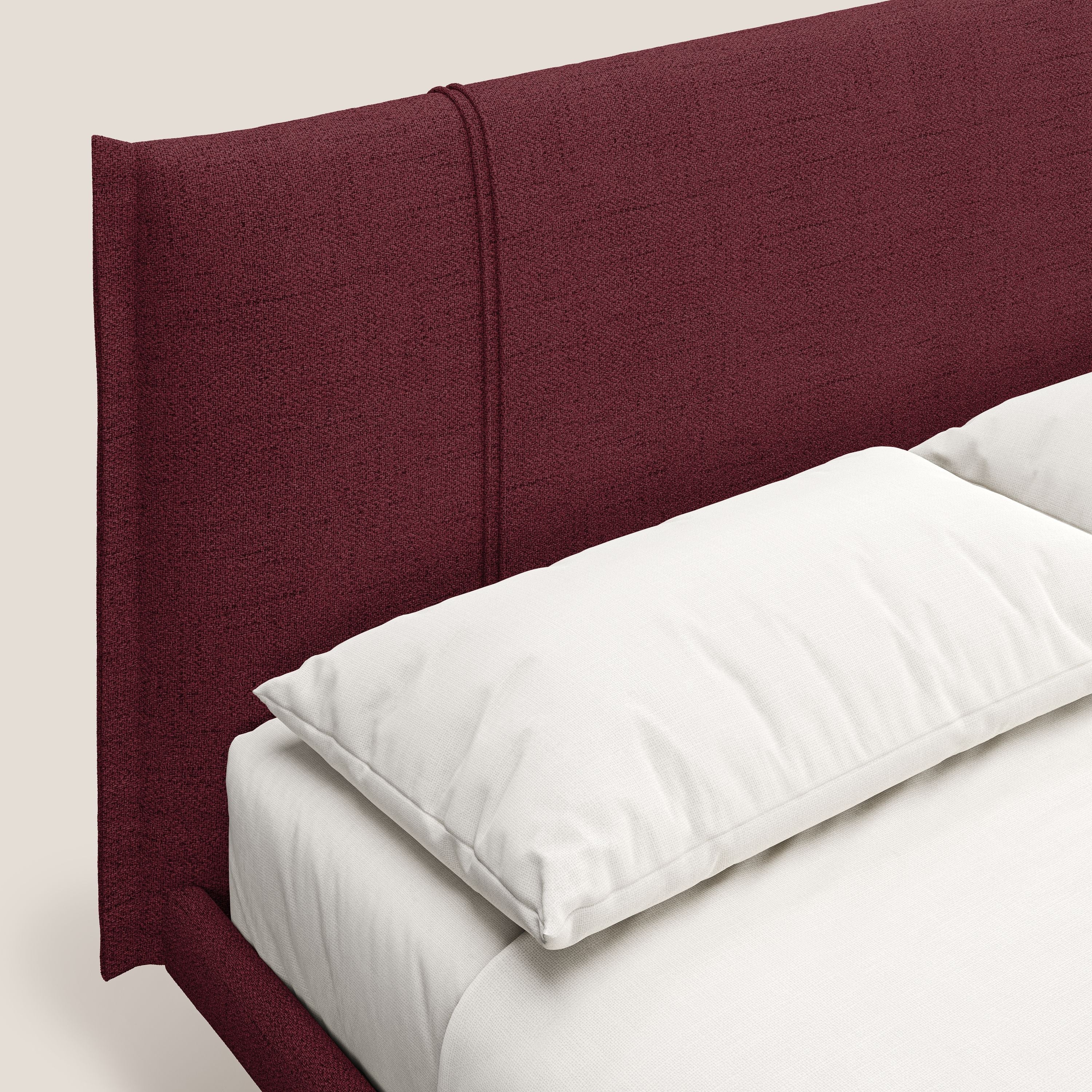 Klaus lit moderne avec pieds foncés et tissu flammé imperméable T03 rouge - Image 5