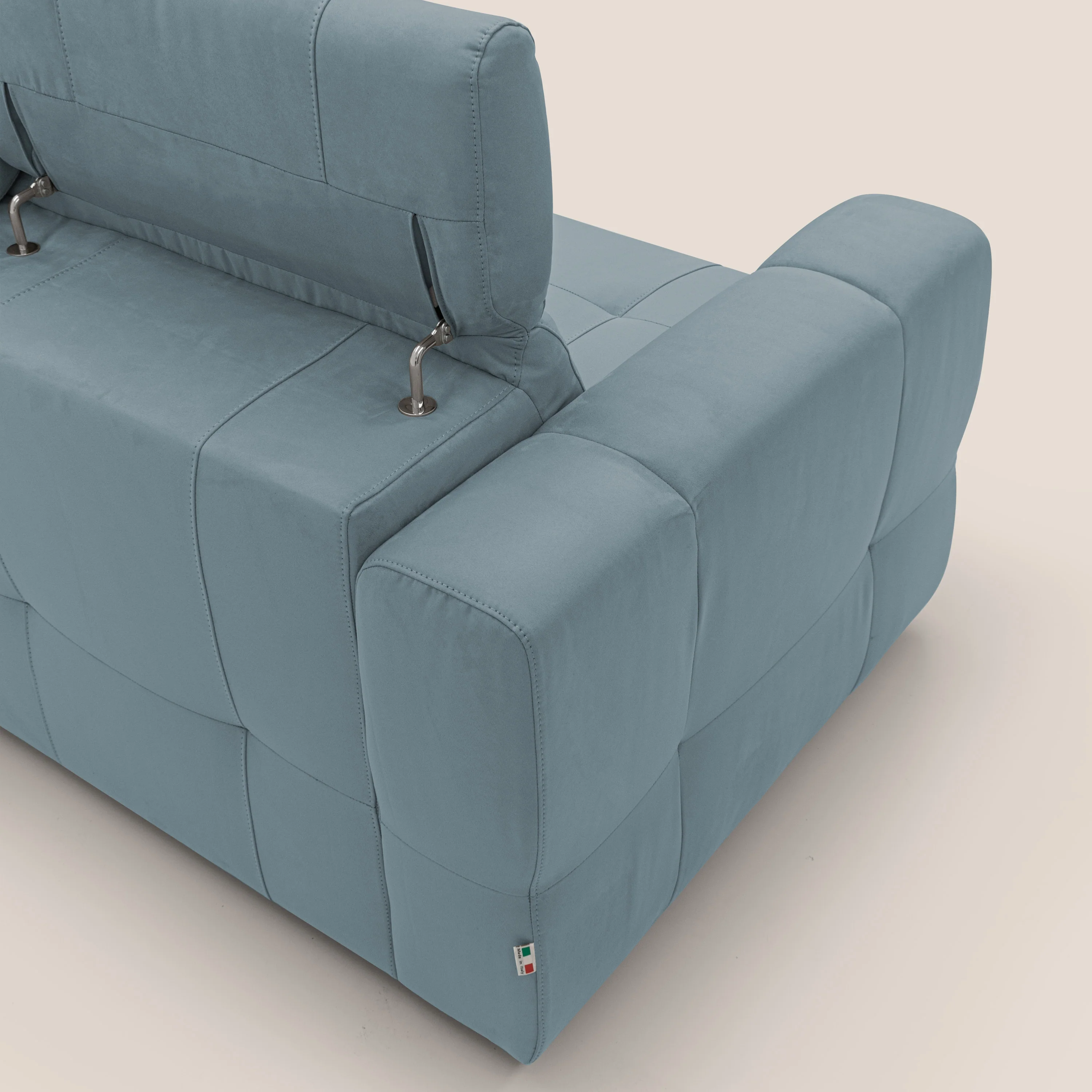 Kronos Canapé d'angle avec extractible et pouf coffre en micorfibre imperméable T11 sucre glace - Image 11