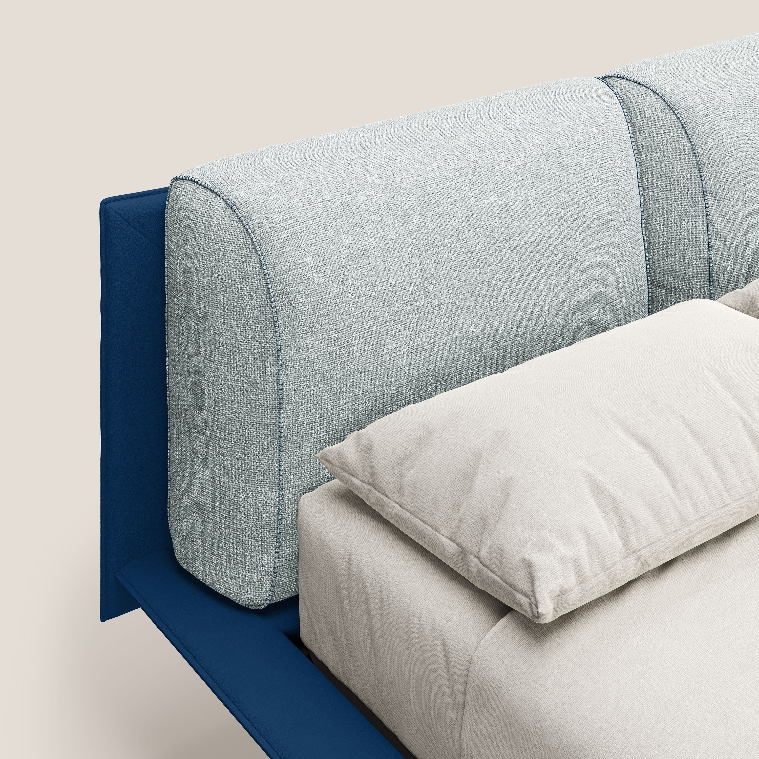 Petra lit design bicolore  avec coussins en plumes, pieds foncés et tissu imperméable T11 et T06 bleu - bleu glacier - Image 5