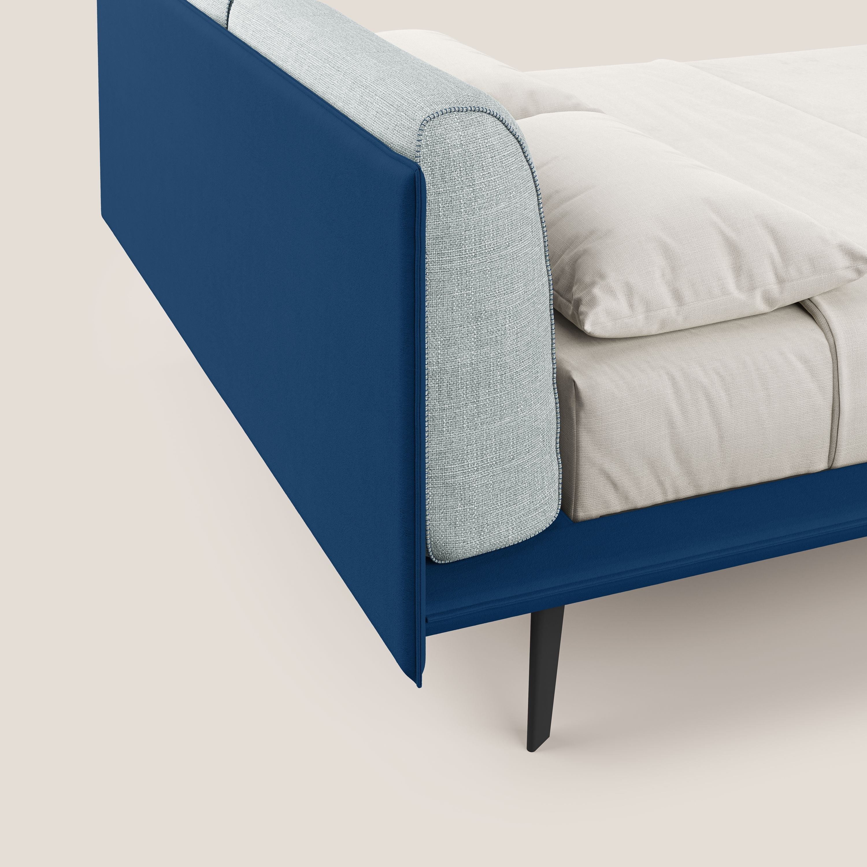 Petra lit design bicolore  avec coussins en plumes, pieds foncés et tissu imperméable T11 et T06 bleu - bleu glacier - Image 6