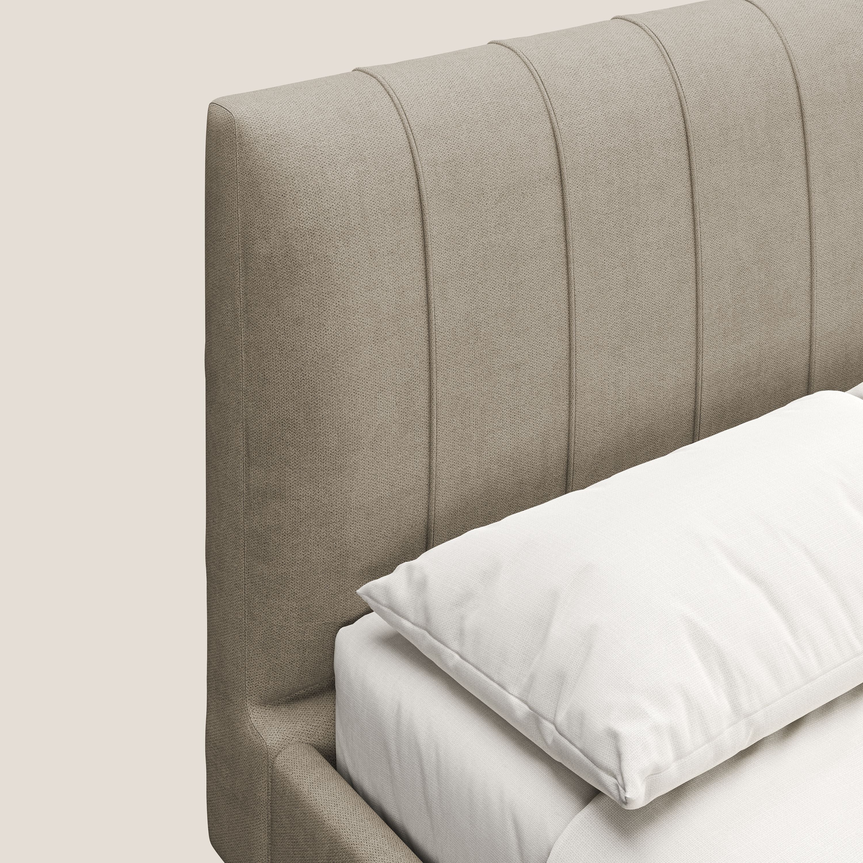 Selene lit rembourré avec pieds bois naturel déhoussable en tissu imperméable T02 beige - Image 6