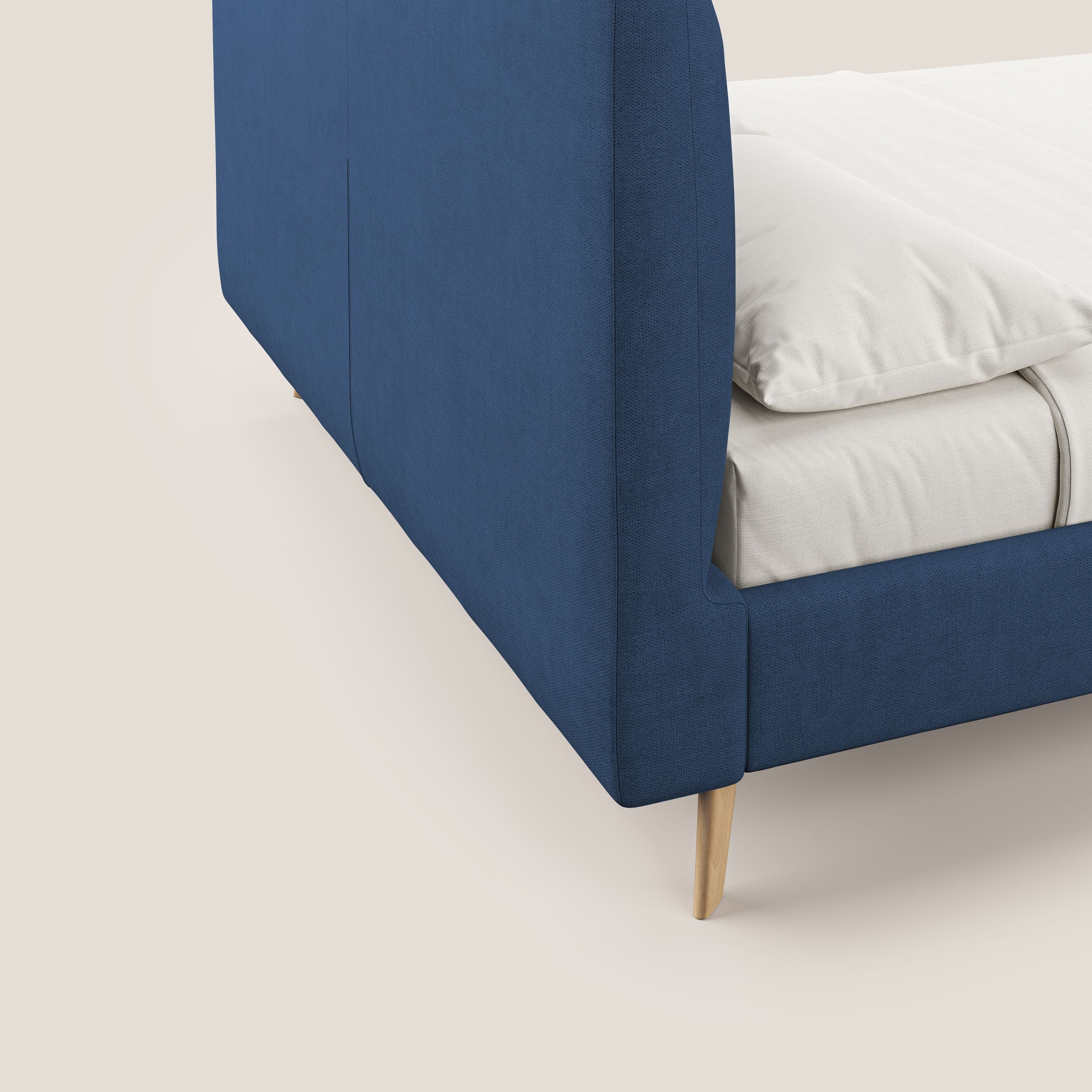 Selene lit rembourré avec pieds bois naturel déhoussable en tissu imperméable T02 bleu - Image 3