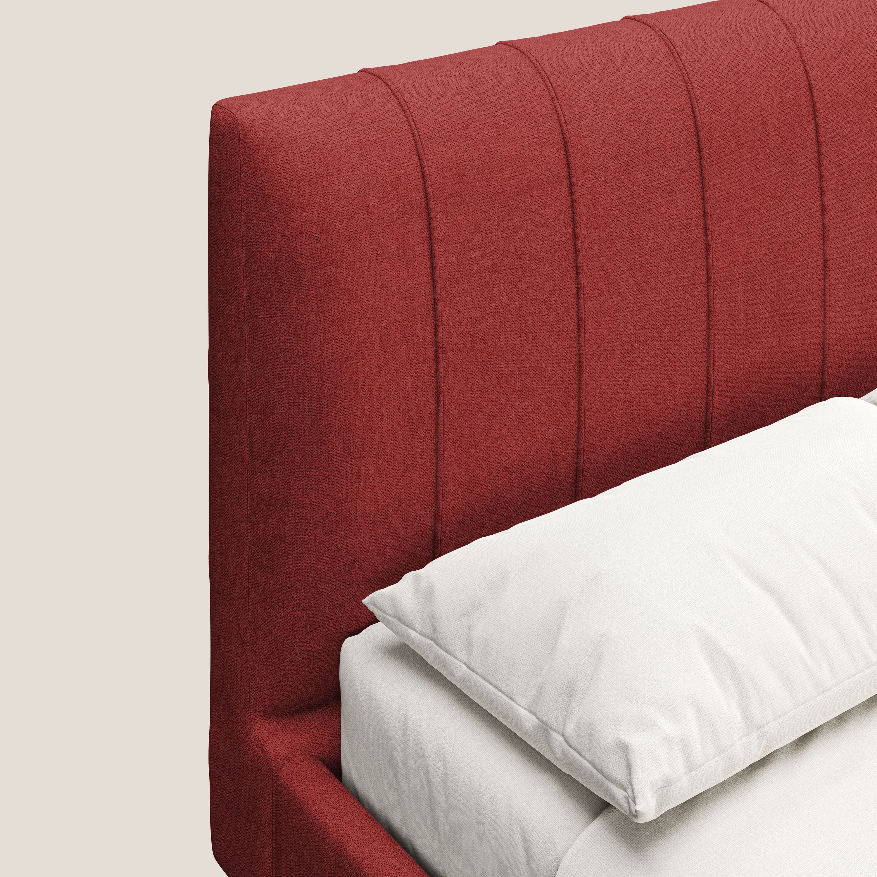 Selene lit rembourré avec pieds bois naturel déhoussable en tissu imperméable T02 rouge - Image 6