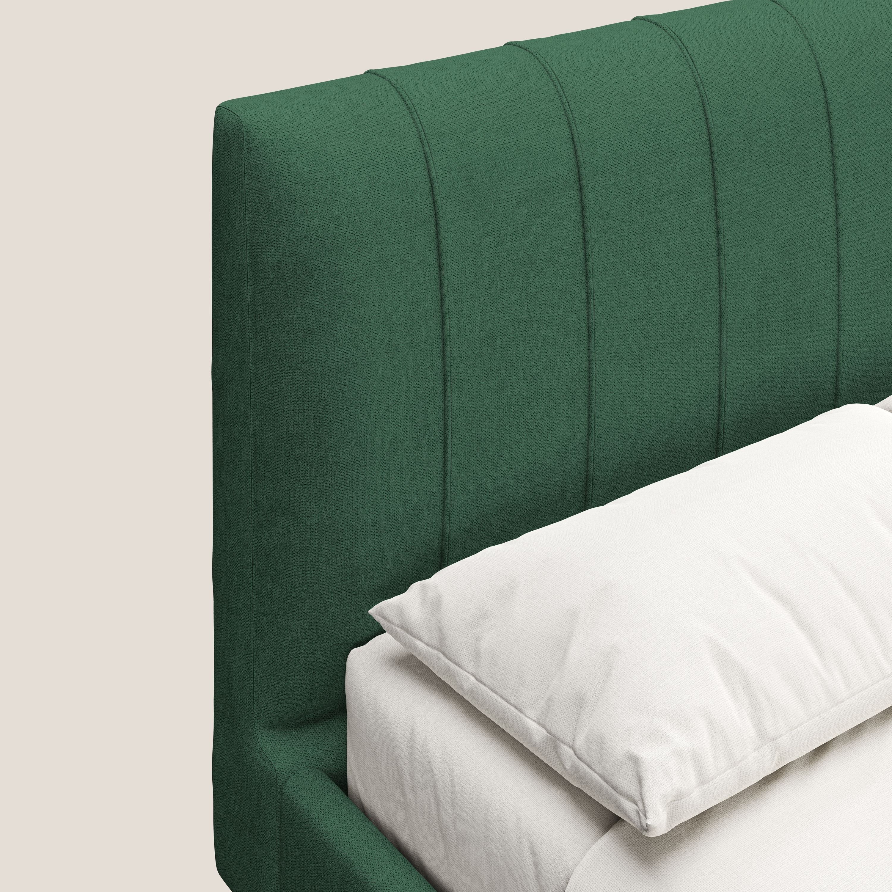 Selene lit rembourré avec pieds bois naturel déhoussable en tissu imperméable T02 vert - Image 6