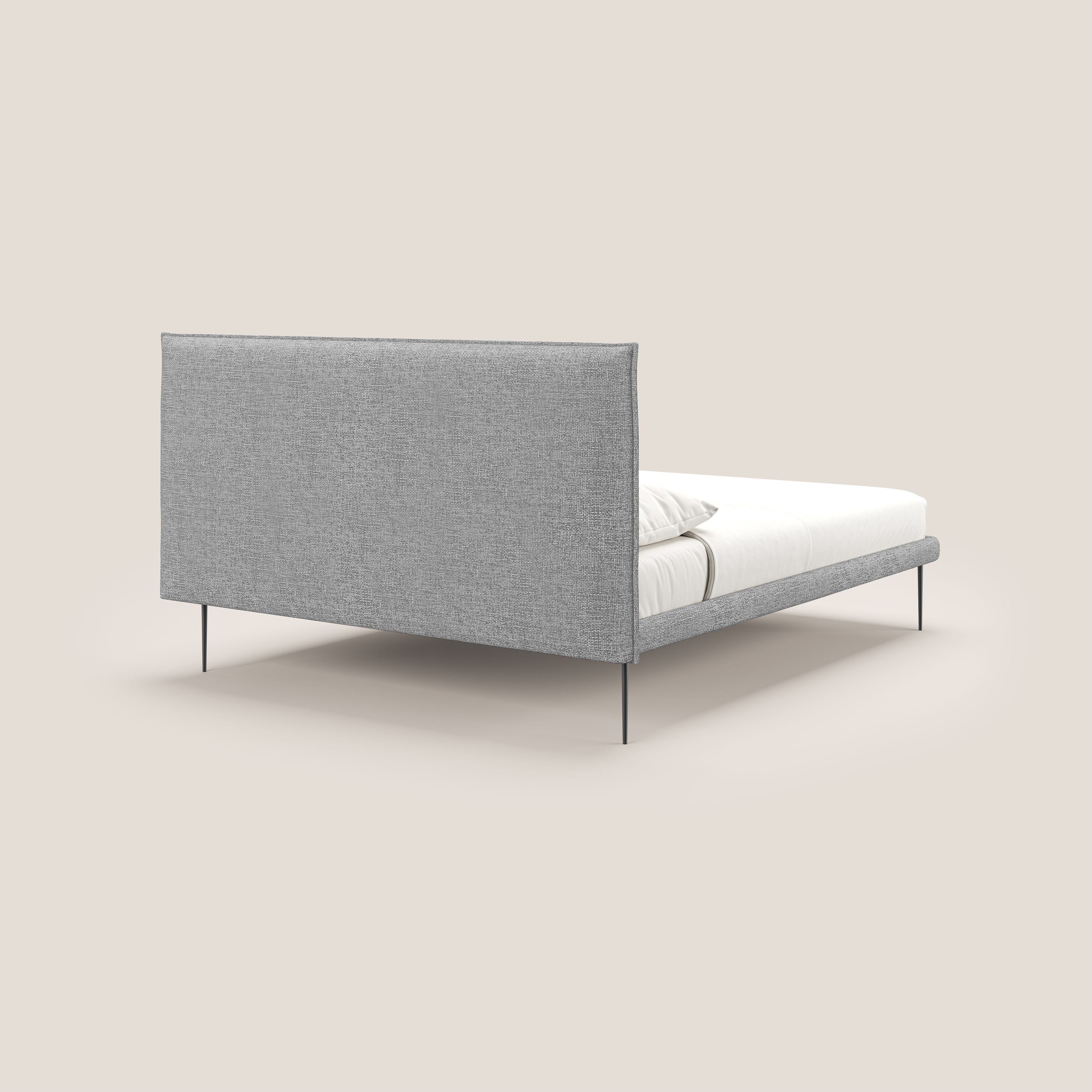 Theo lit moderne déhoussable avec pieds hauts en métal et tissu imperméable T10 gris clair - Image 4