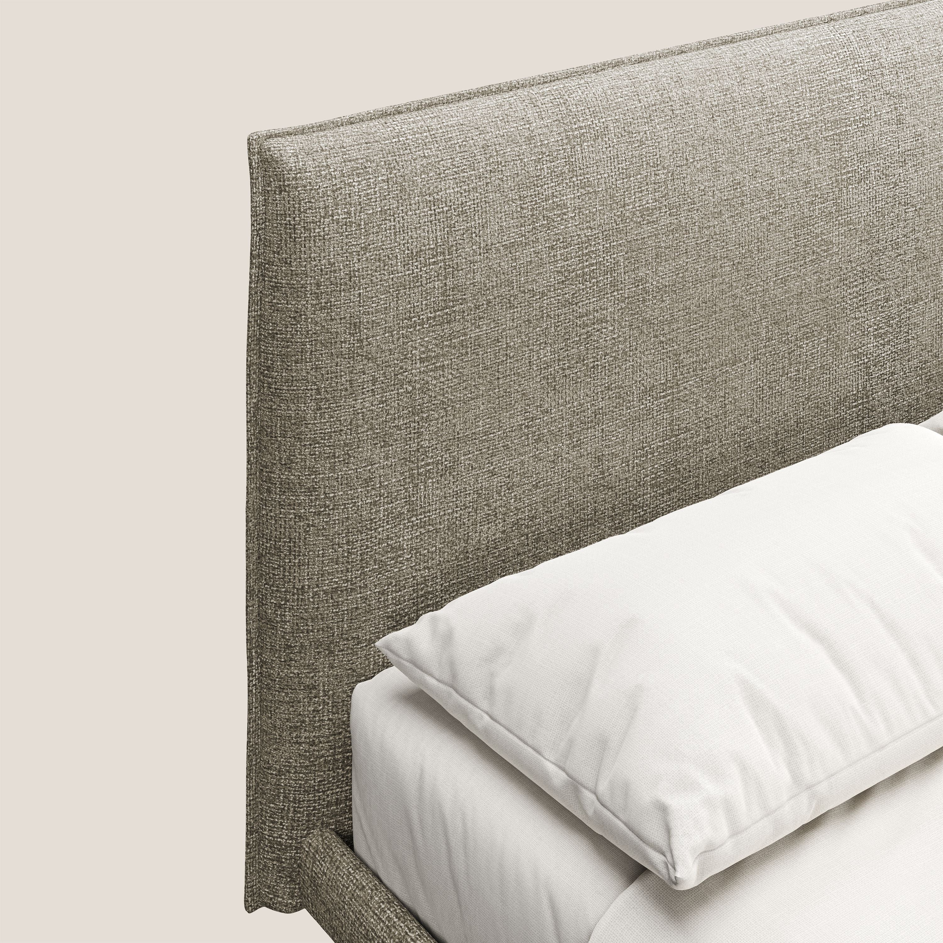 Theo lit moderne déhoussable pour matelas 140x190 cm avec pieds hauts en métal et tissu imperméable T10 Taupe tortora - Image 5