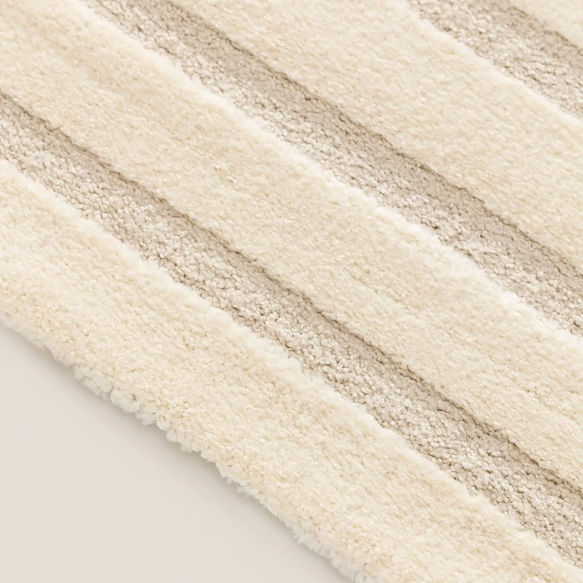 Zefira tapis à motifs en relief crème imperméable - Image 4